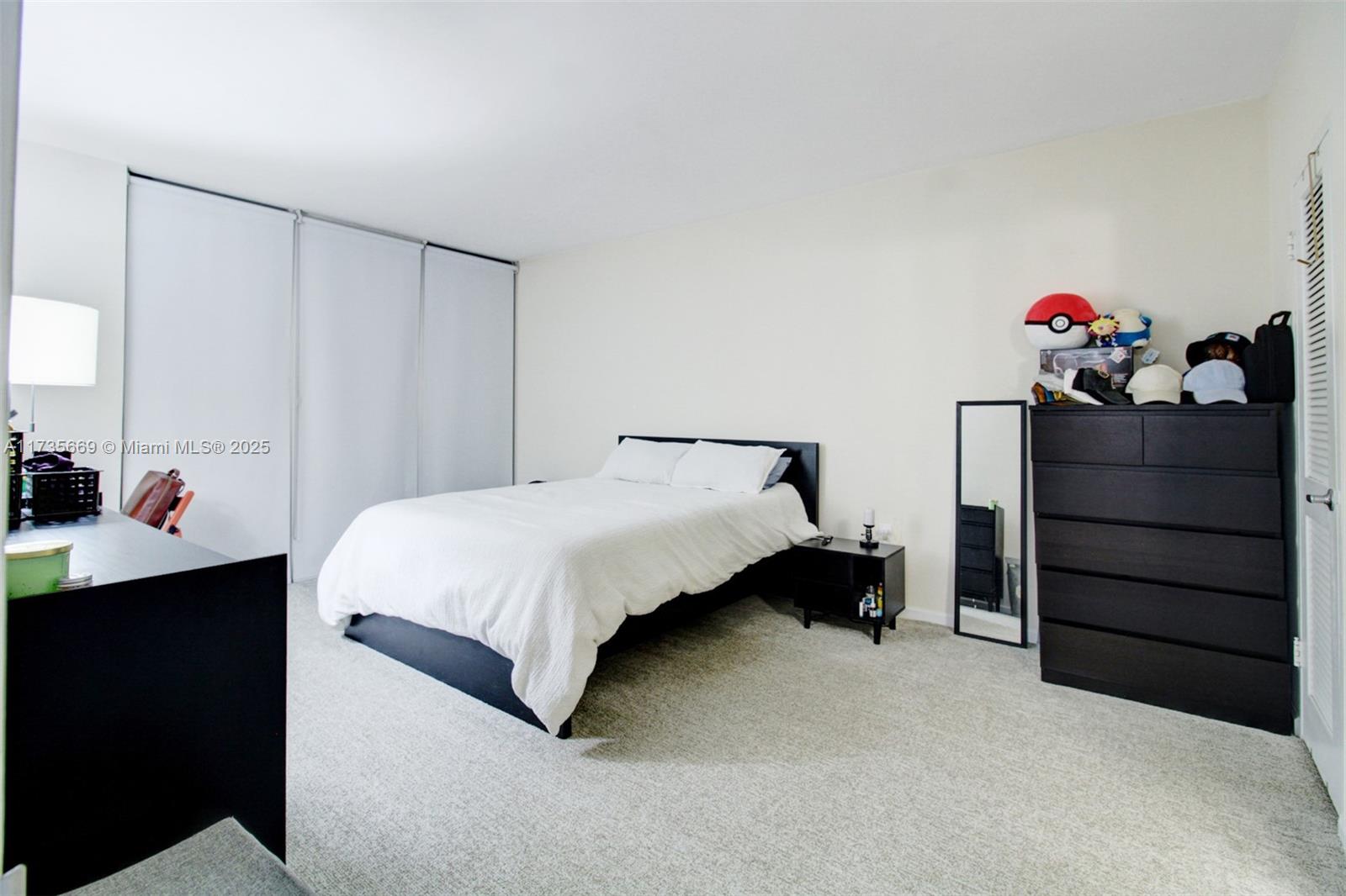 10275 Collins Ave 817 Property Photo 20