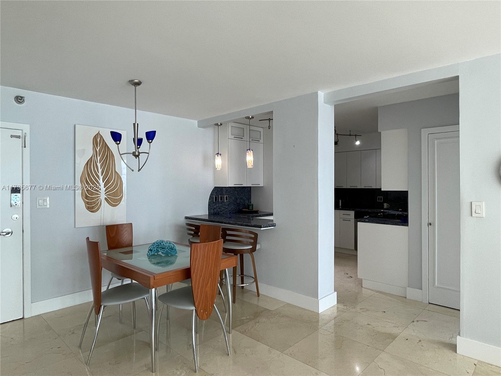 5151 Collins Ave 825 Property Photo 8
