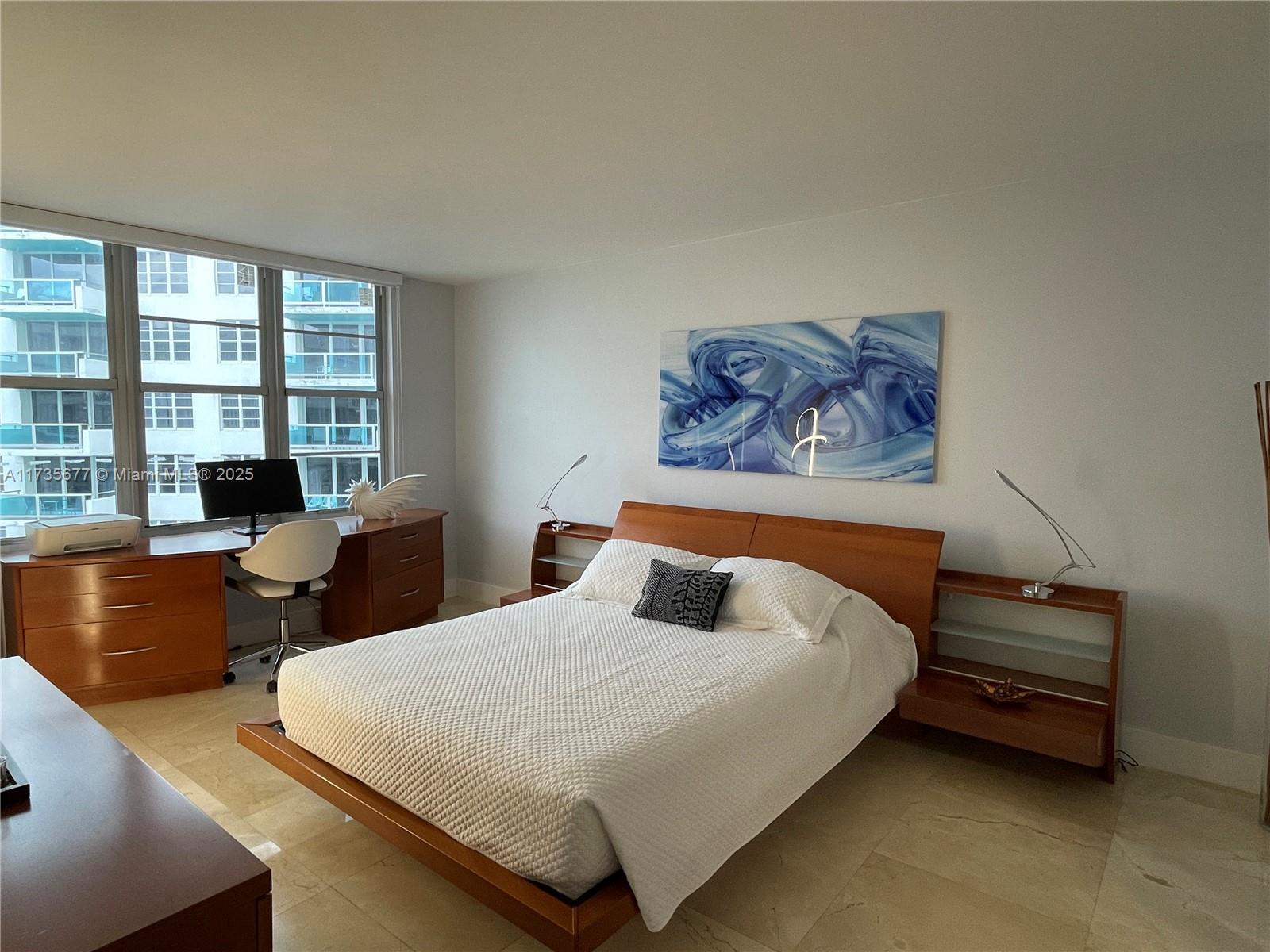 5151 Collins Ave 825 Property Photo 14