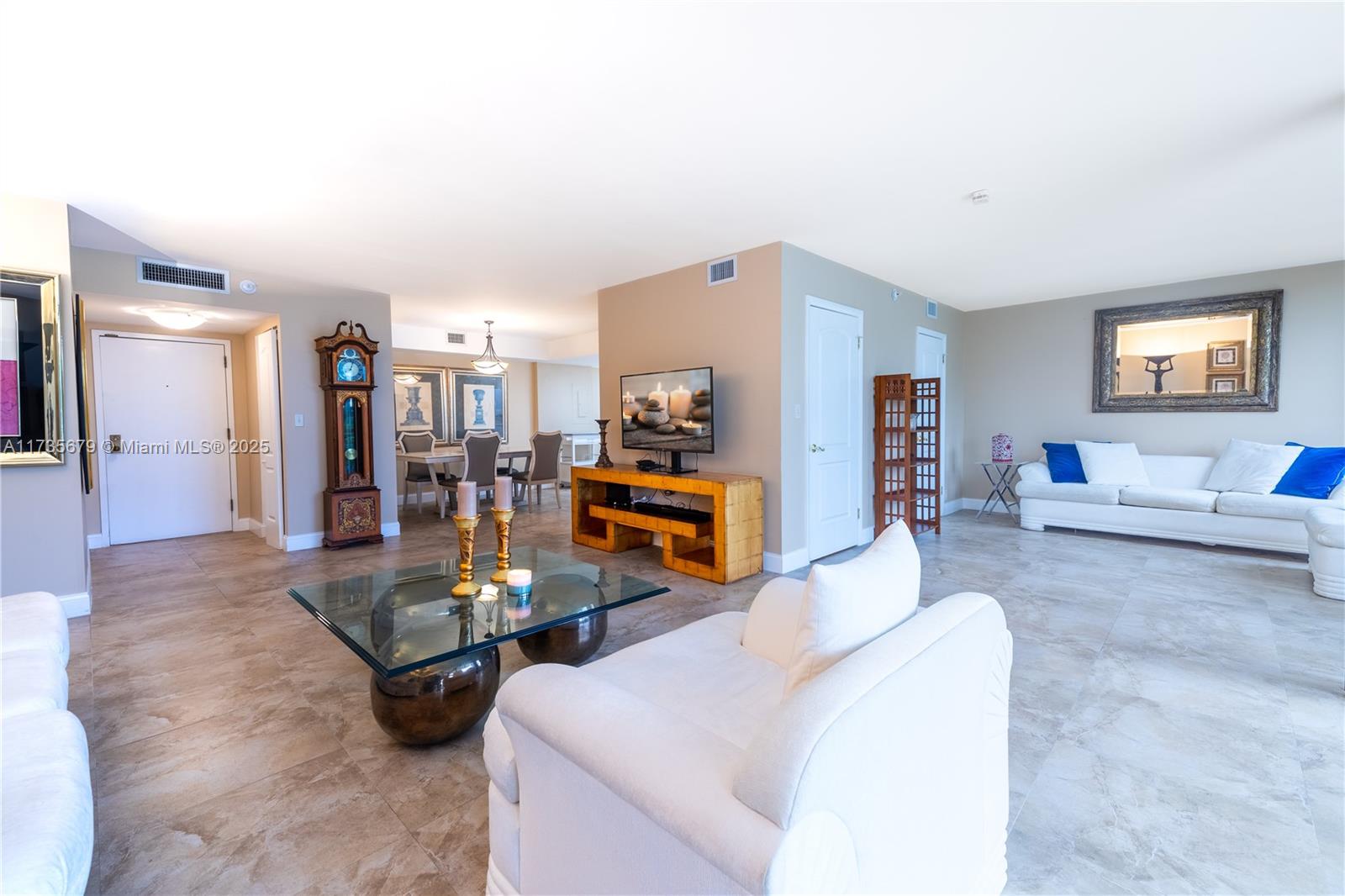 1000 Quayside Ter 403 Property Photo 5