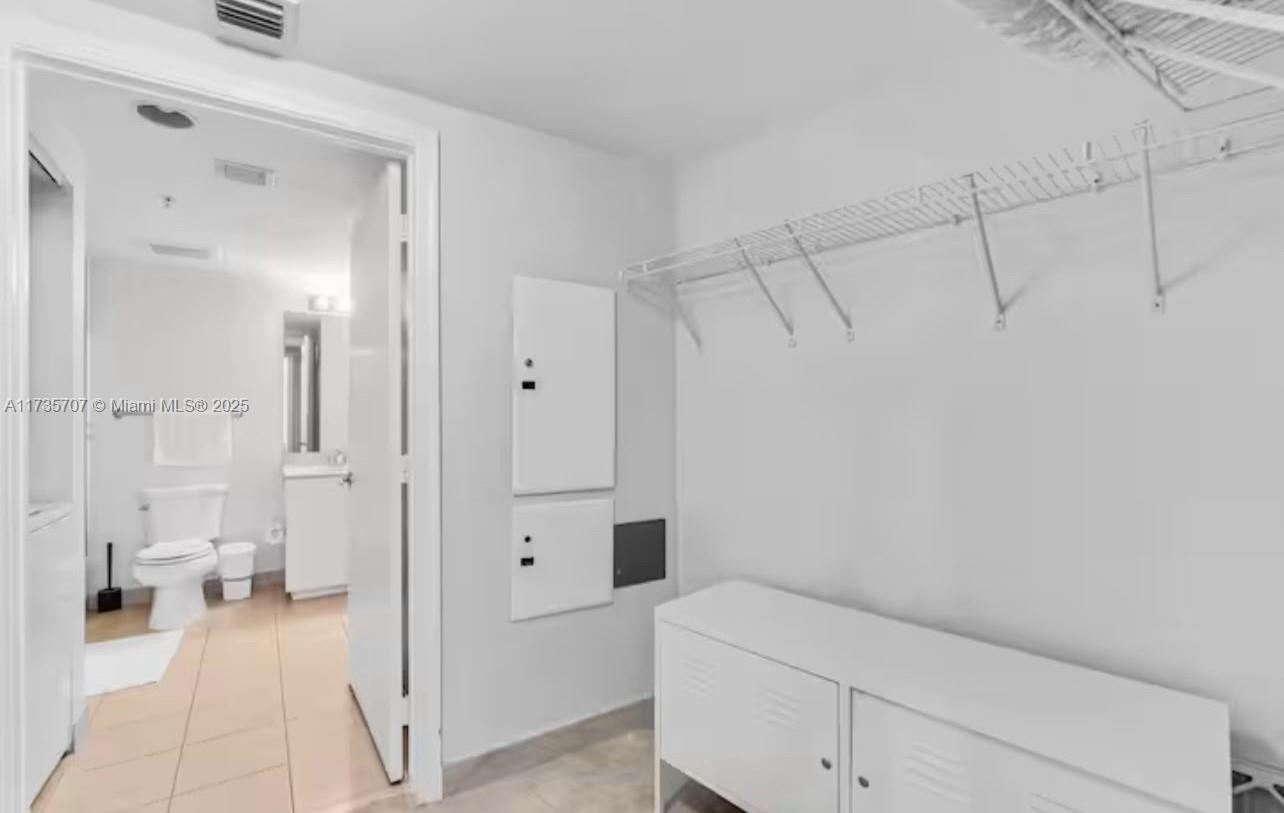 1750 N Bayshore Dr 3405 Property Photo 14