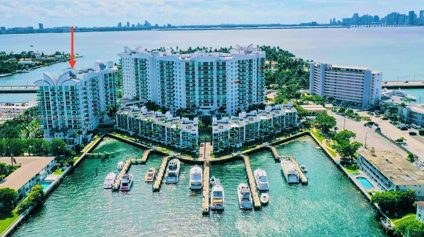 7910 Harbor Island Dr 911 Property Photo