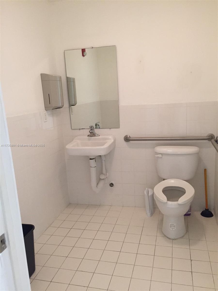 6099 Stirling Rd 210 Property Photo 6