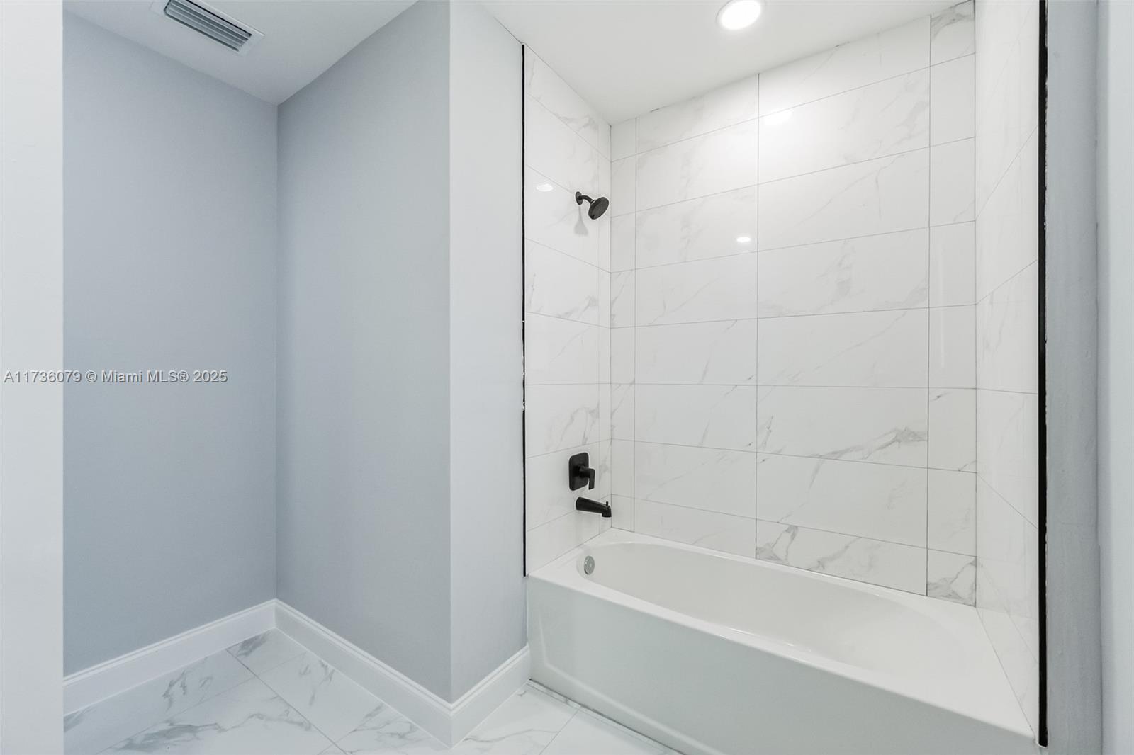 202 Hagan St S Property Photo 17