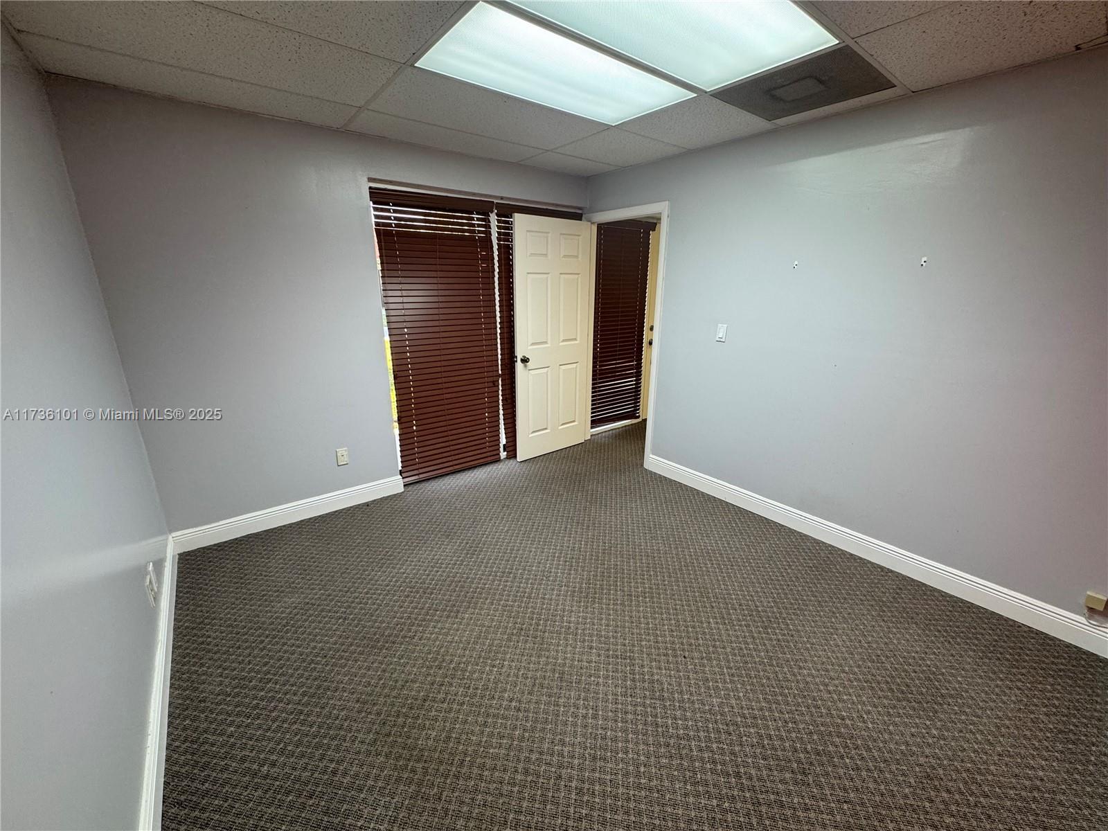 201 N University Dr 3 Property Photo 3