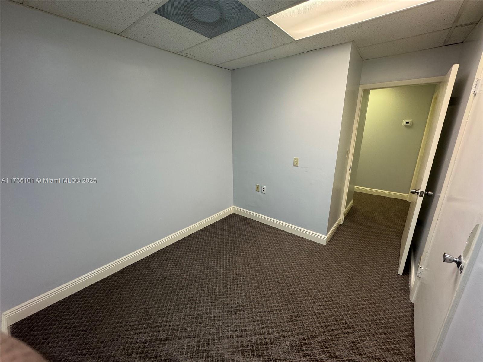 201 N University Dr 3 Property Photo 6