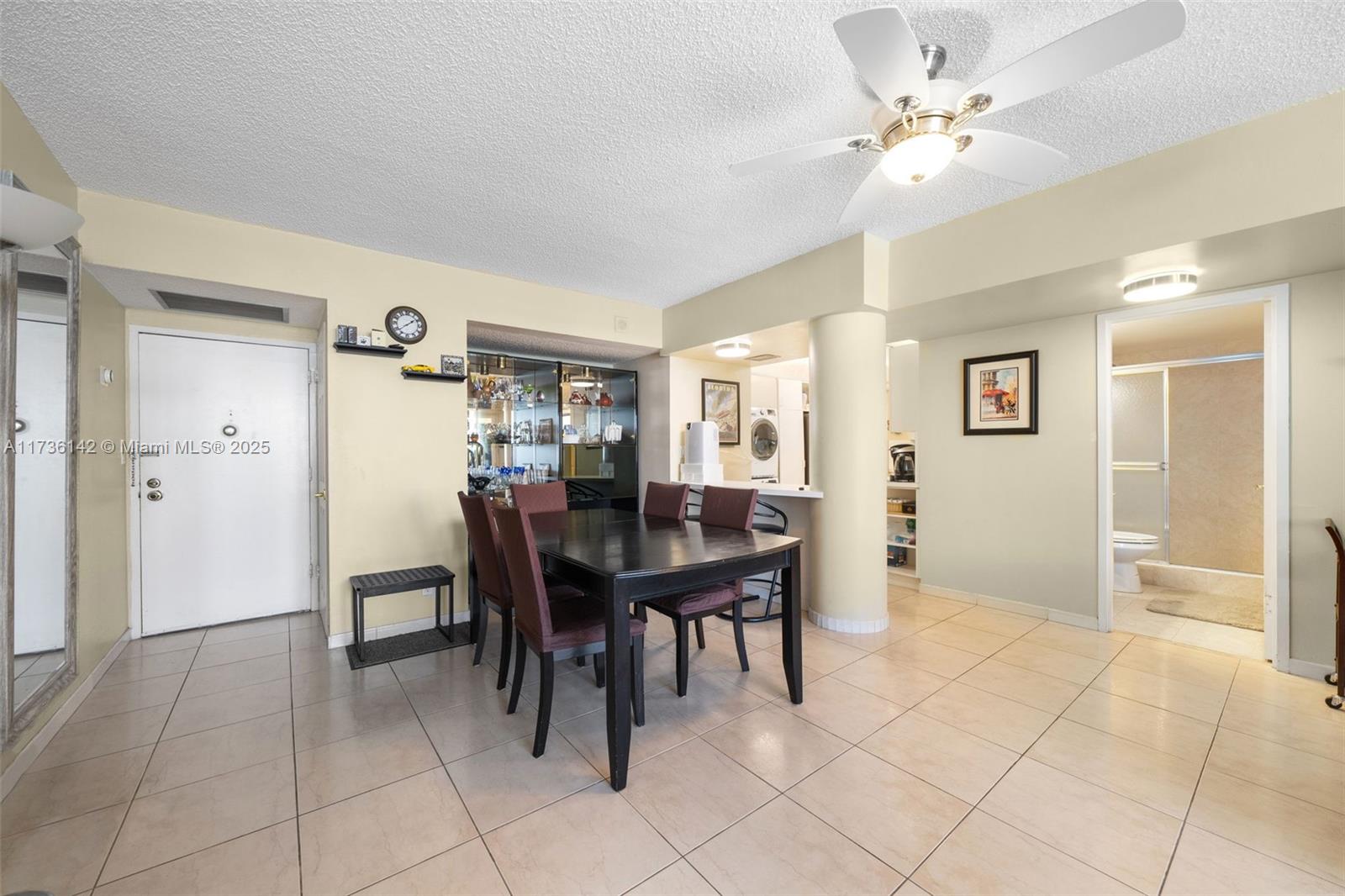 3725 S Ocean Dr 1110 Property Photo 3