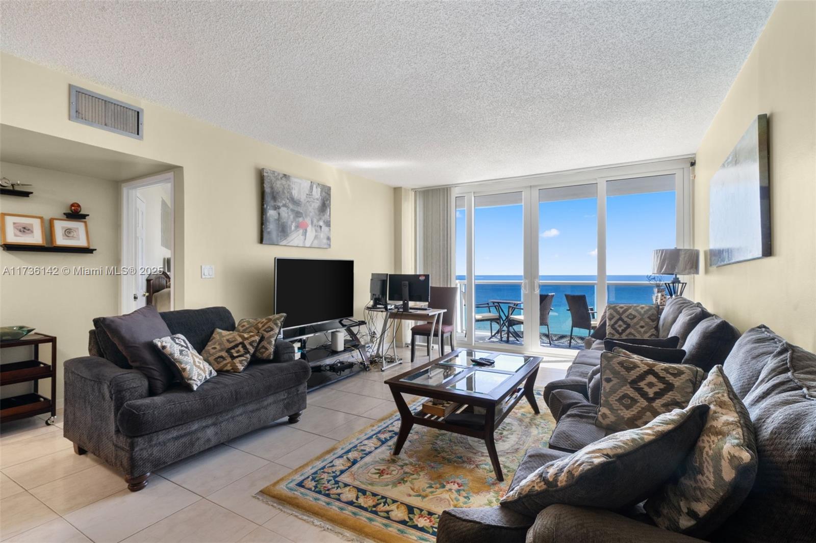 3725 S Ocean Dr 1110 Property Photo 6