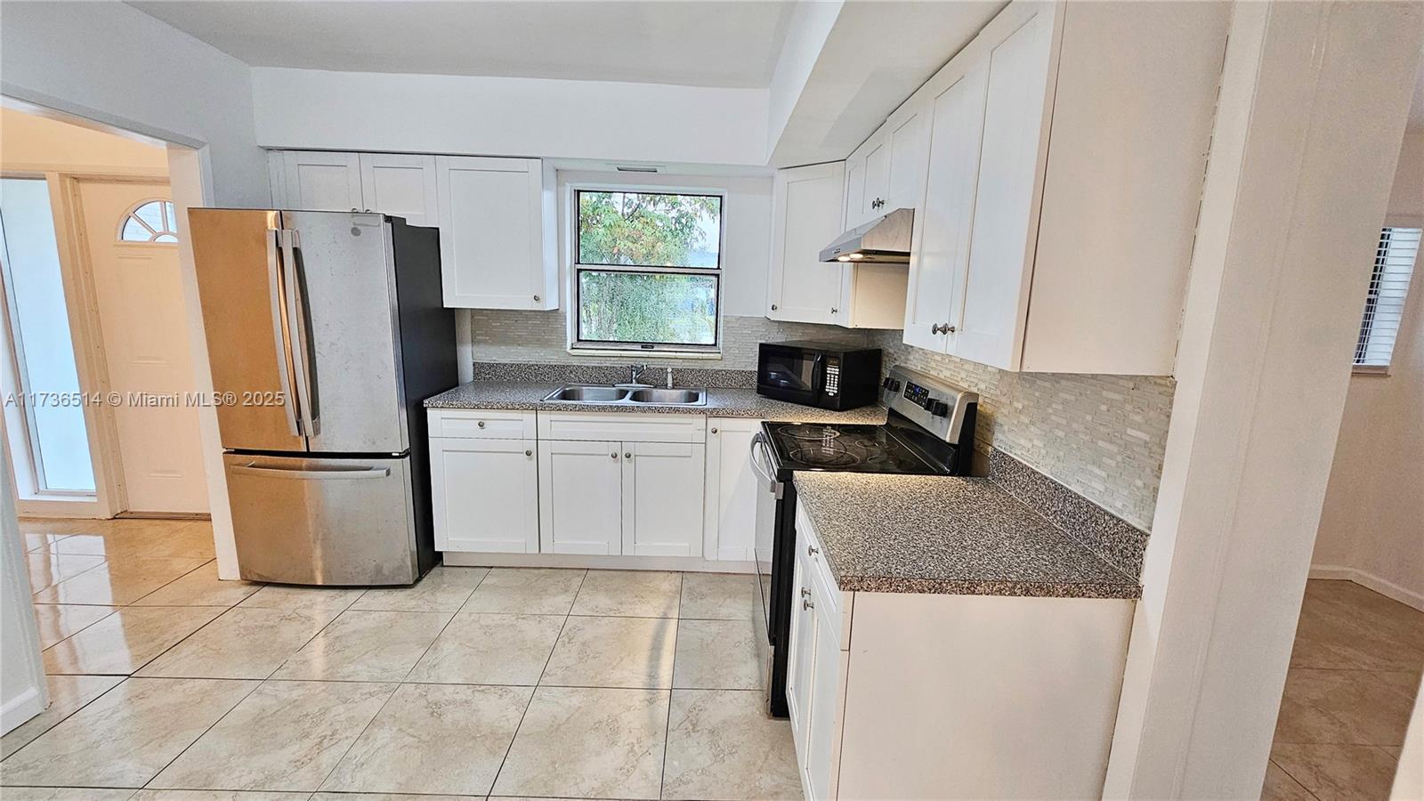 3801 Nw 6th St Property Photo 14