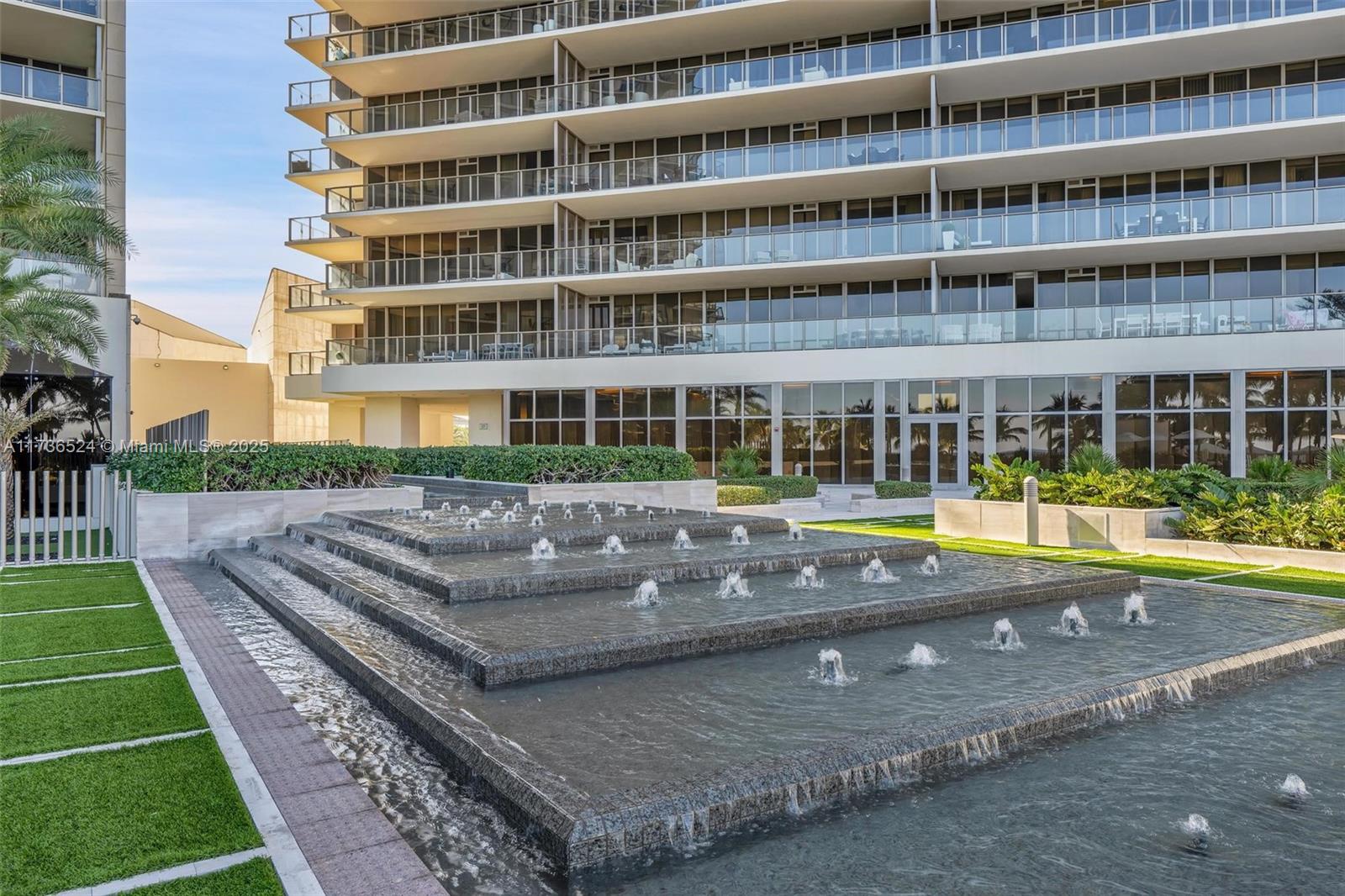 9705 Collins Ave 404n Property Photo 37