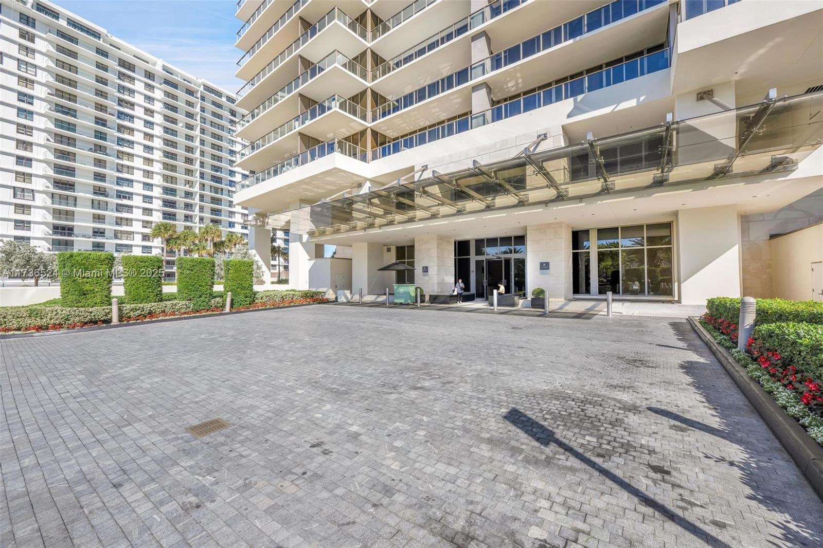 9705 Collins Ave 404n Property Photo 50