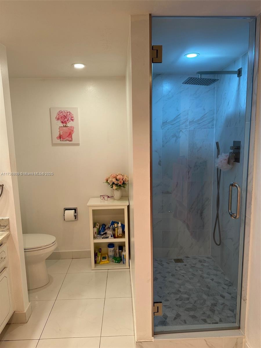 1865 S Ocean Dr 17d Property Photo 10