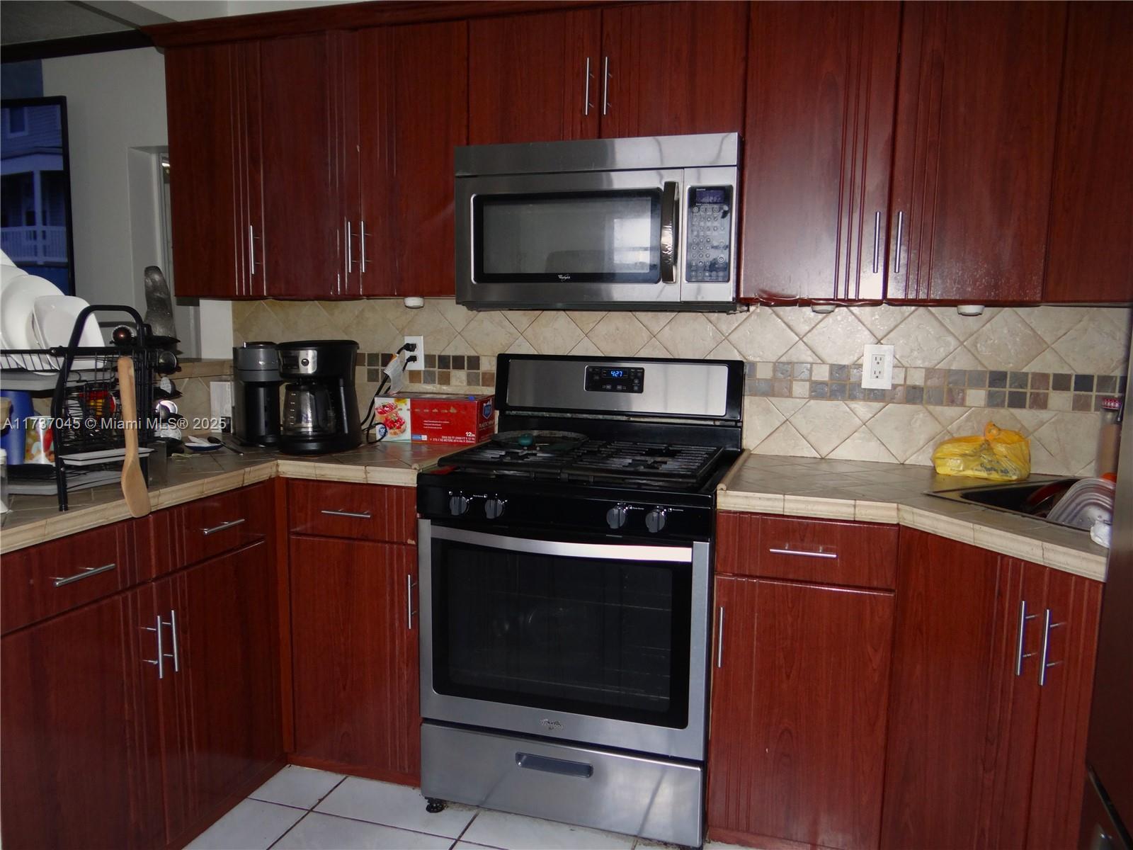 2158 Nw 100th St Property Photo 44