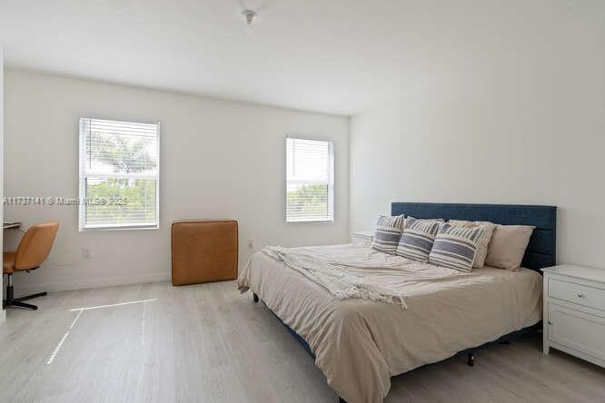 1755 Se 9th Ter Property Photo 12