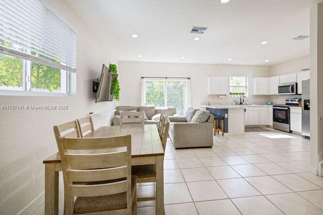 1755 Se 9th Ter Property Photo 15