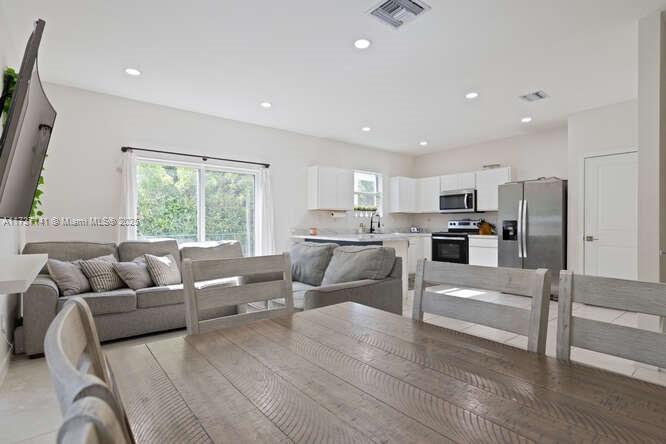 1755 Se 9th Ter Property Photo 18