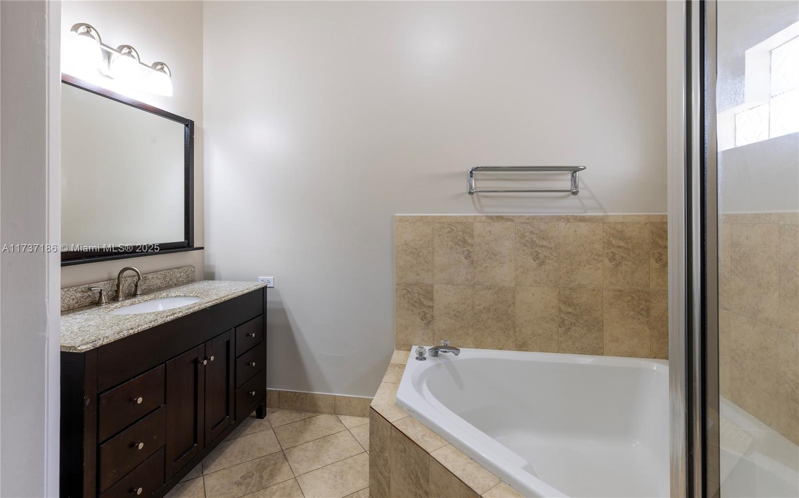 21507 Sw 90th Ct Property Photo 7