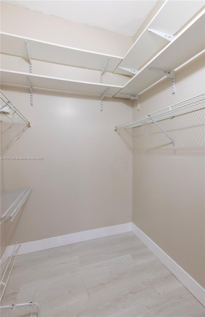 21507 Sw 90th Ct Property Photo 9