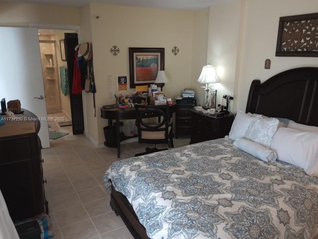 6830 Indian Creek Dr 5b Property Photo 11