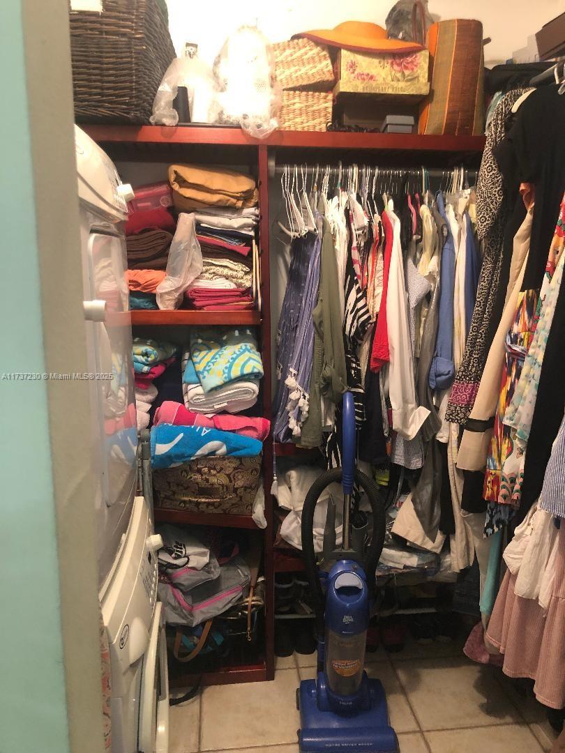 6830 Indian Creek Dr 5b Property Photo 14