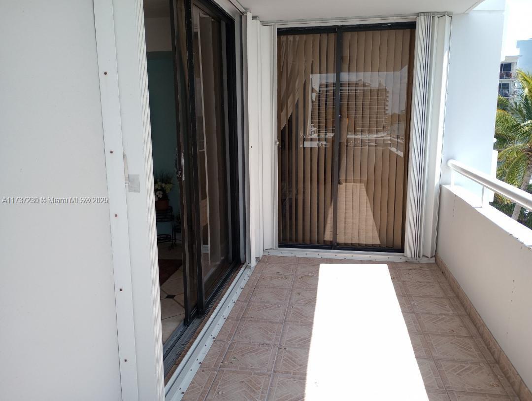 6830 Indian Creek Dr 5b Property Photo 17