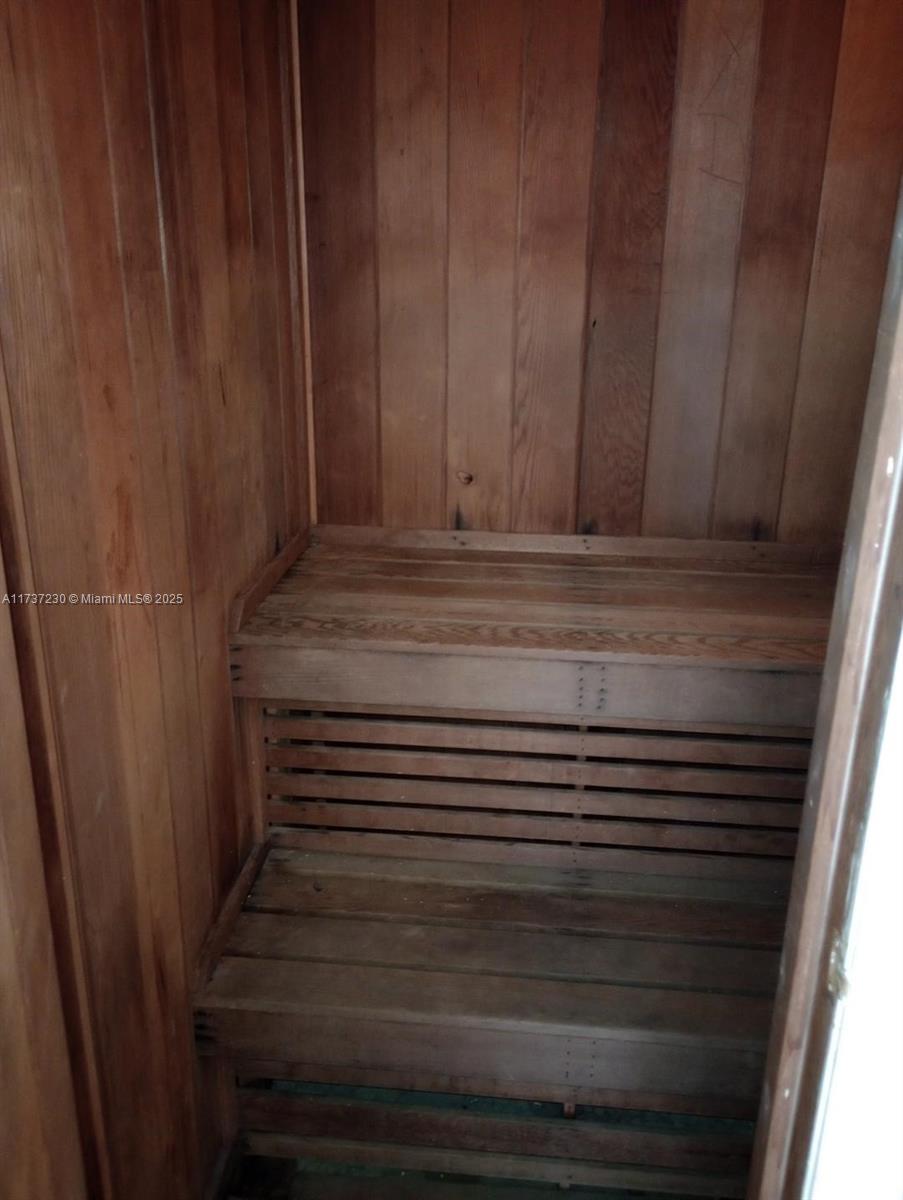 6830 Indian Creek Dr 5b Property Photo 20