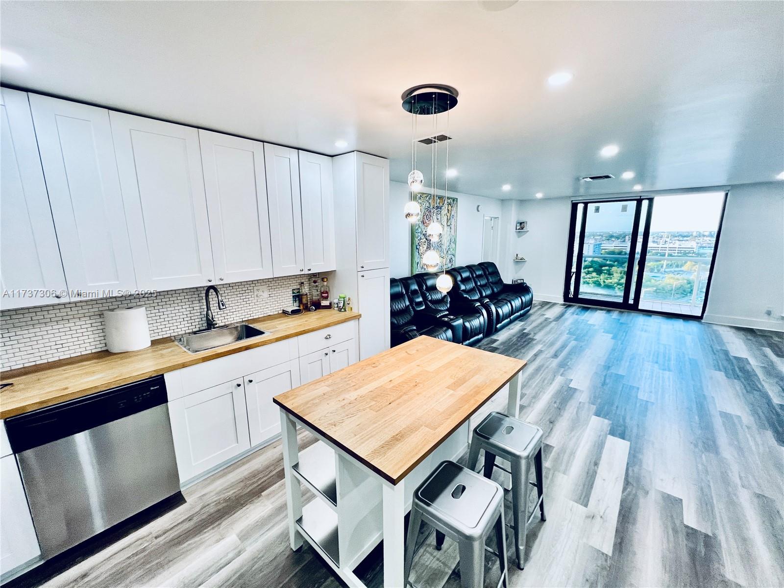 13499 Biscayne Blvd Ph1705 Property Photo 14