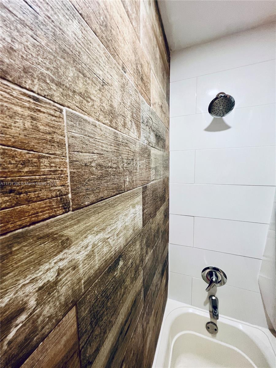 13499 Biscayne Blvd Ph1705 Property Photo 22