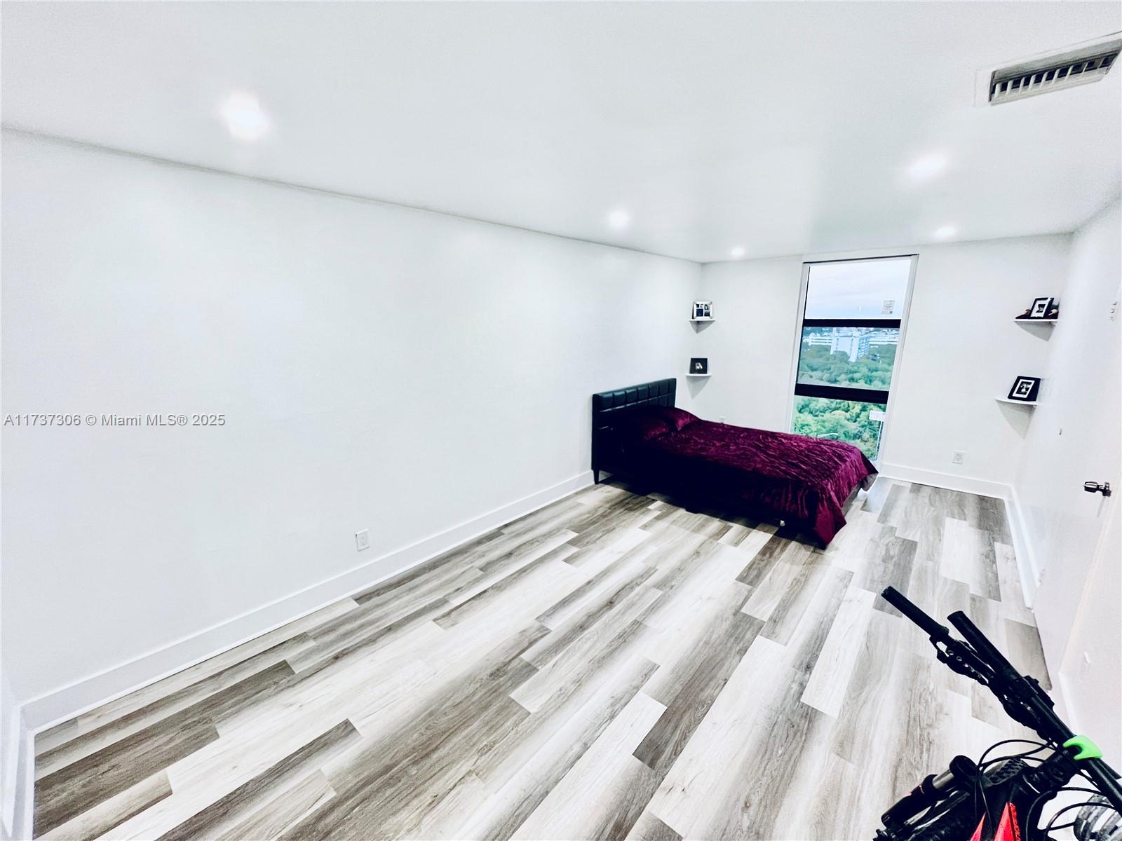 13499 Biscayne Blvd Ph1705 Property Photo 27