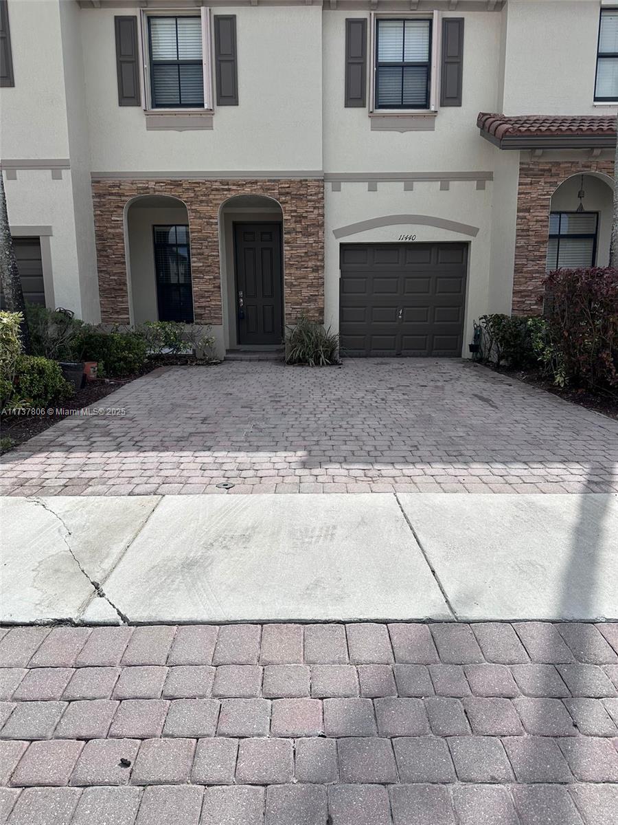 11440 Sw 239th Ln 11440 Property Photo 2