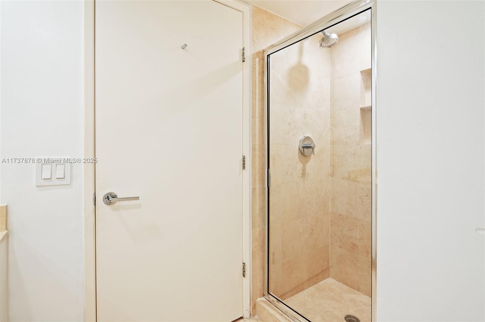 765 Crandon Blvd 407 Property Photo 18