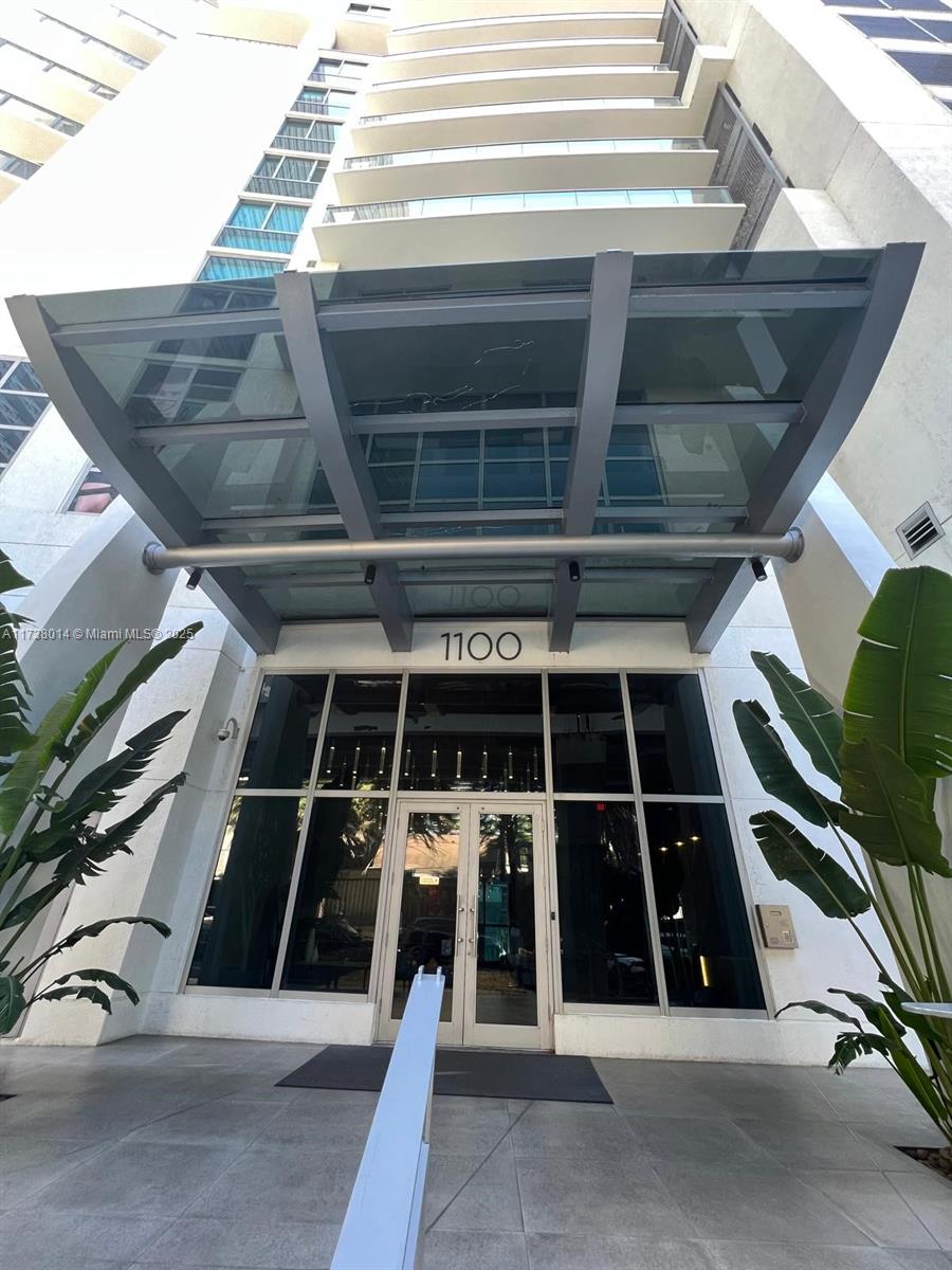 1100 S Miami Ave 3509 Property Photo