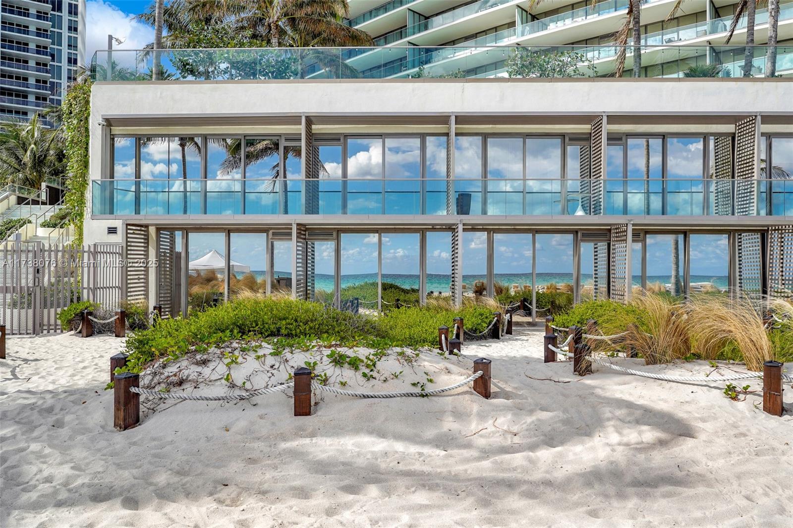 18975 Collins Ave Cabana #17 Property Photo