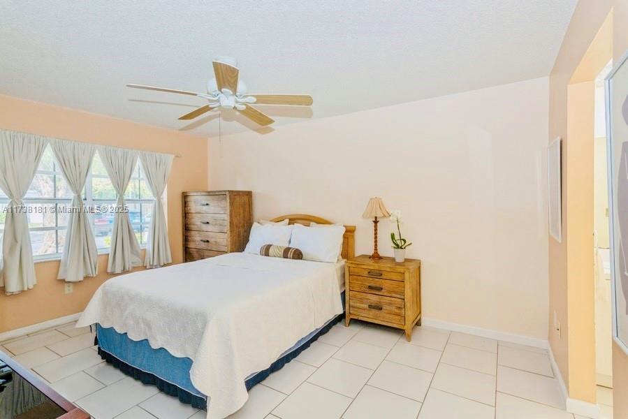 9645 Sw 142nd Ct Property Photo 4
