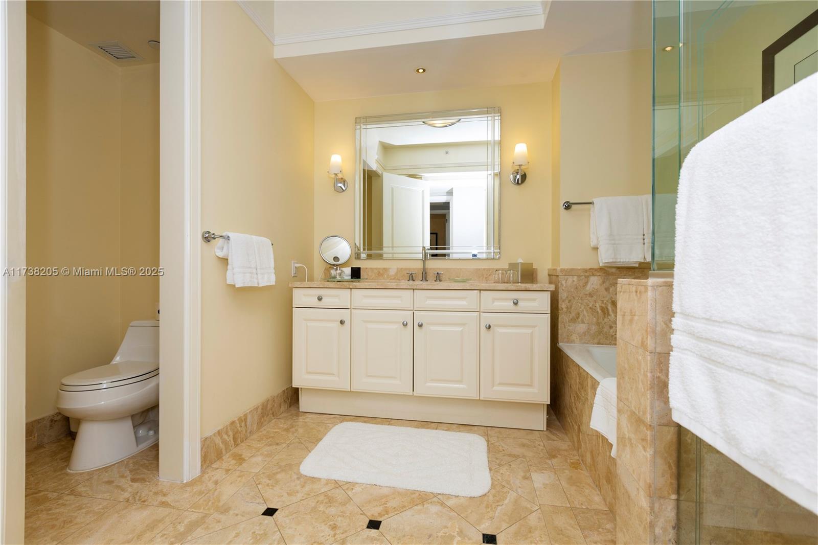 1435 Brickell Ave 3010 Property Photo 15