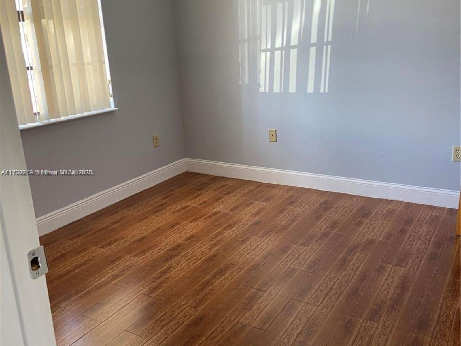 4903 Sw 144th Ct - Property Photo 12