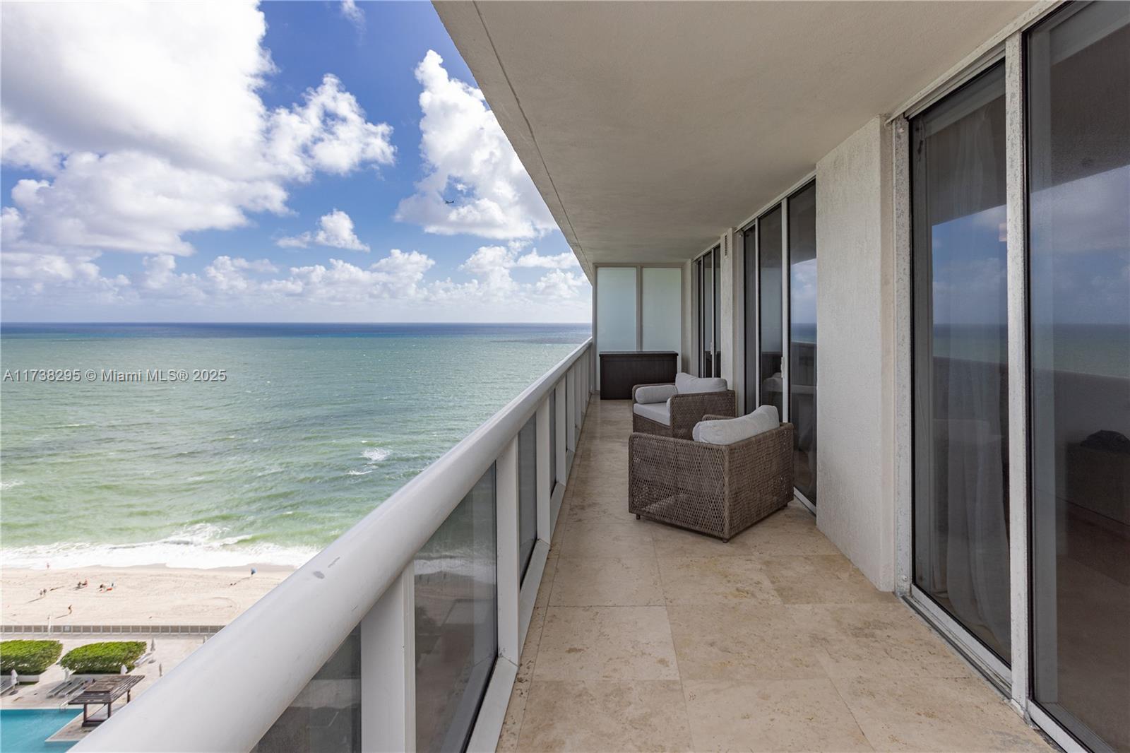 1830 S Ocean Dr Property Photo 1