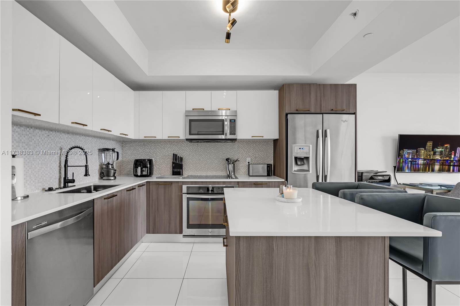 5300 Paseo Blvd 810 Property Photo 7
