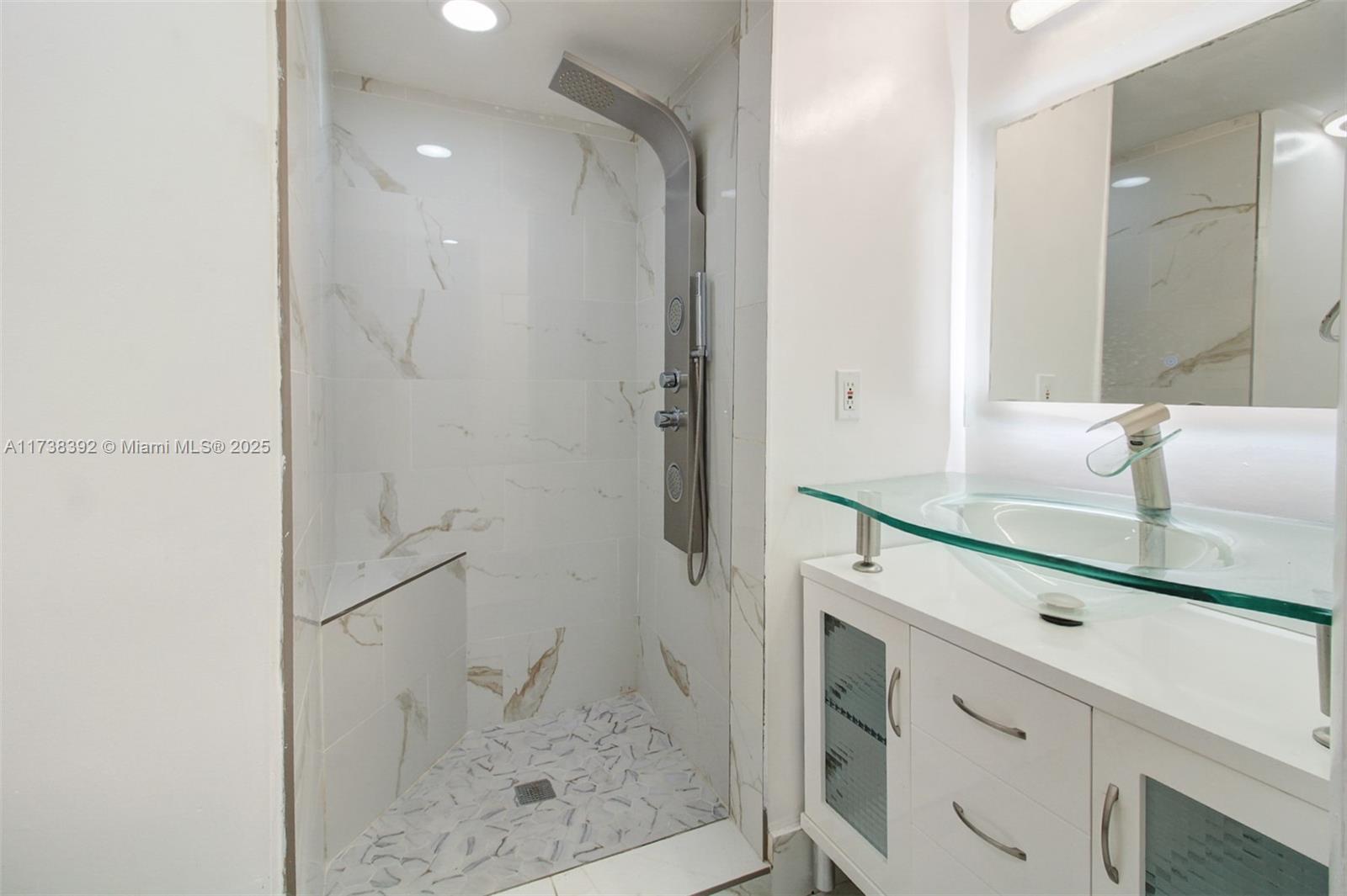 1240 S Fieldlark Ln Property Photo 8