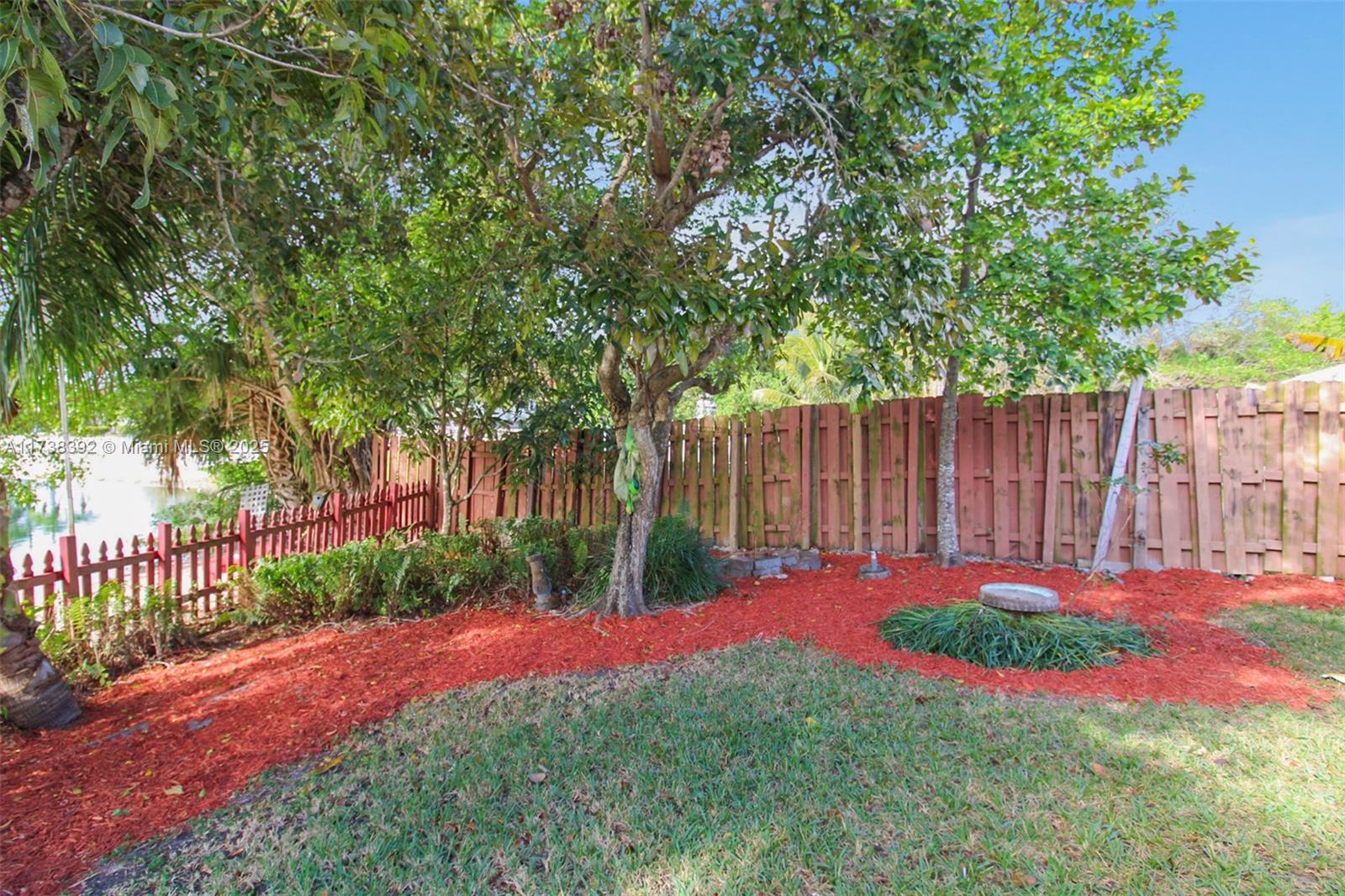 1240 S Fieldlark Ln Property Photo 31