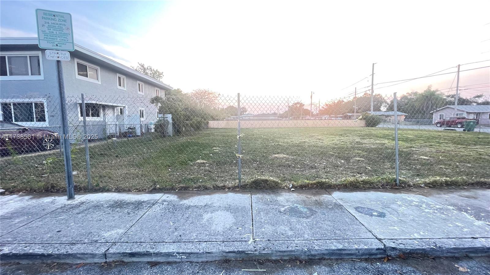 5030 Nw 14th Ave Property Photo 4