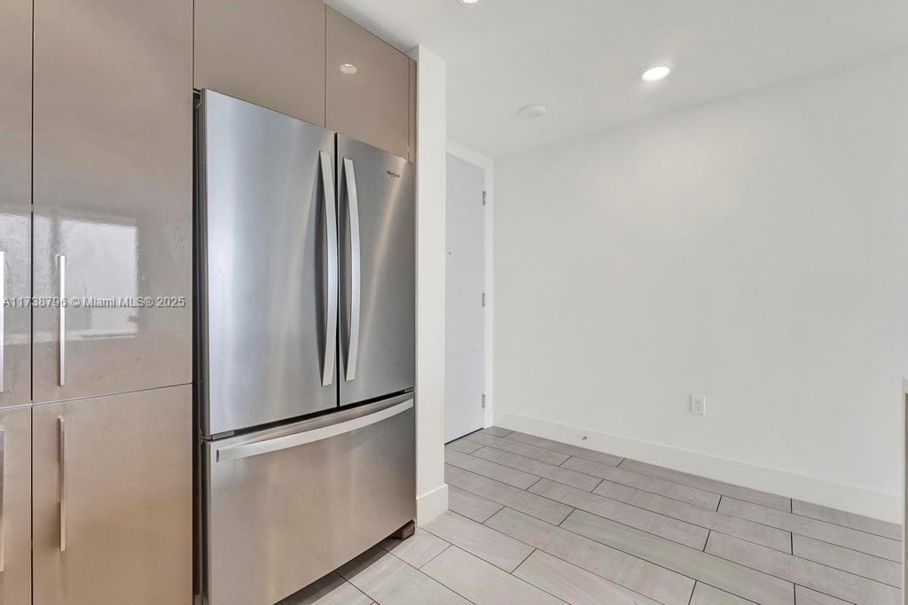 2000 Metropica Way 2307 Property Photo 9