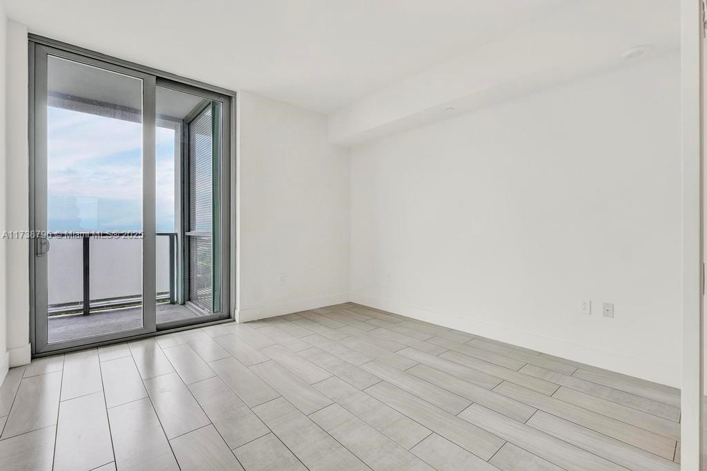 2000 Metropica Way 2307 Property Photo 12