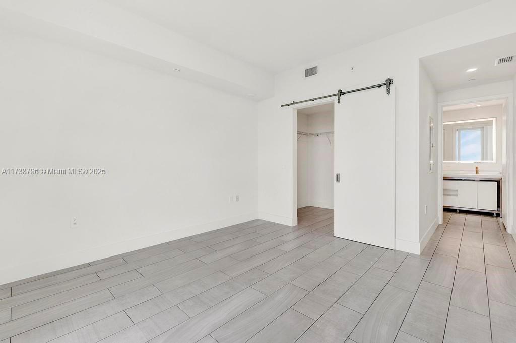 2000 Metropica Way 2307 Property Photo 14