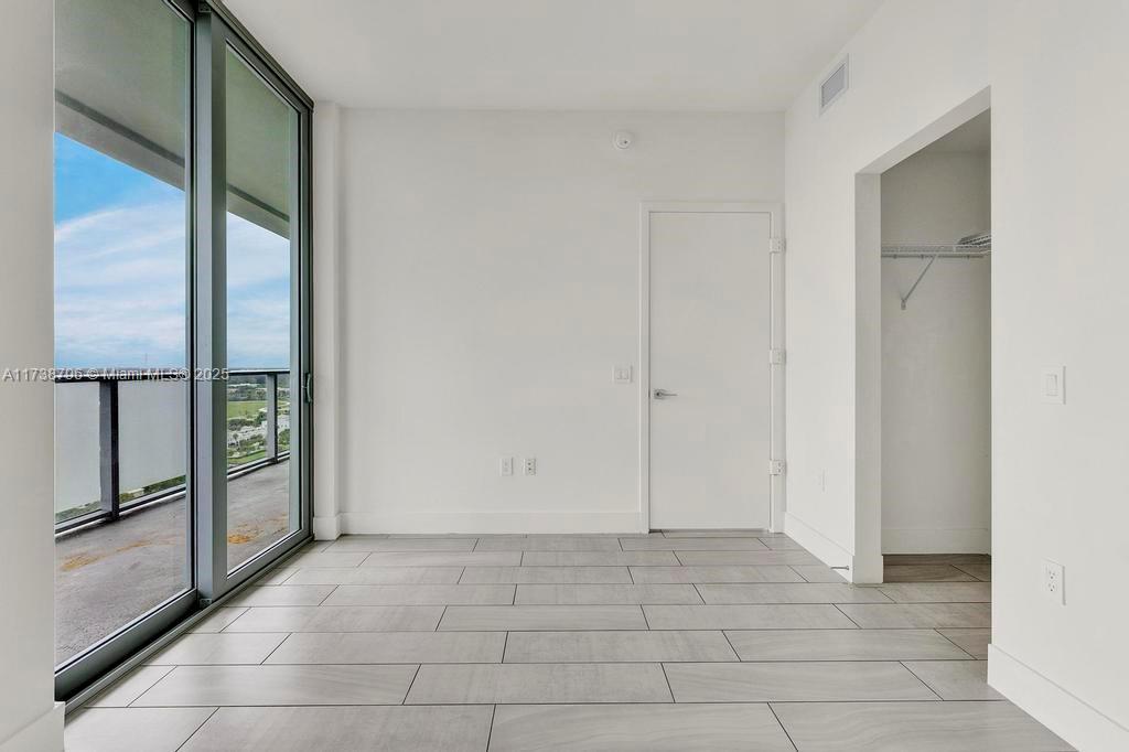 2000 Metropica Way 2307 Property Photo 22