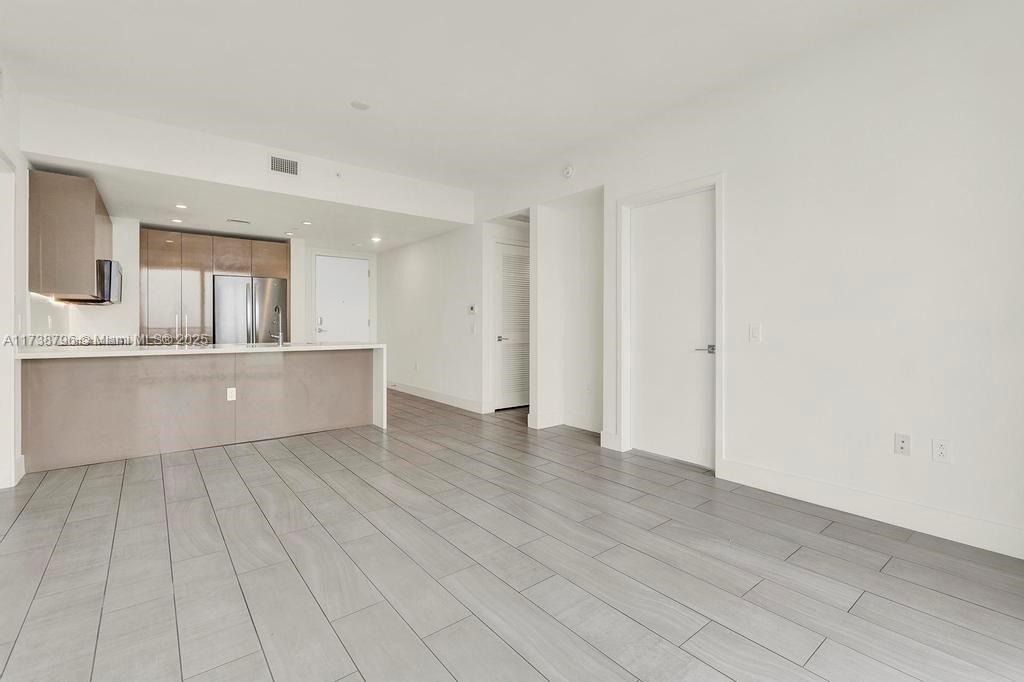 2000 Metropica Way 2307 Property Photo 31