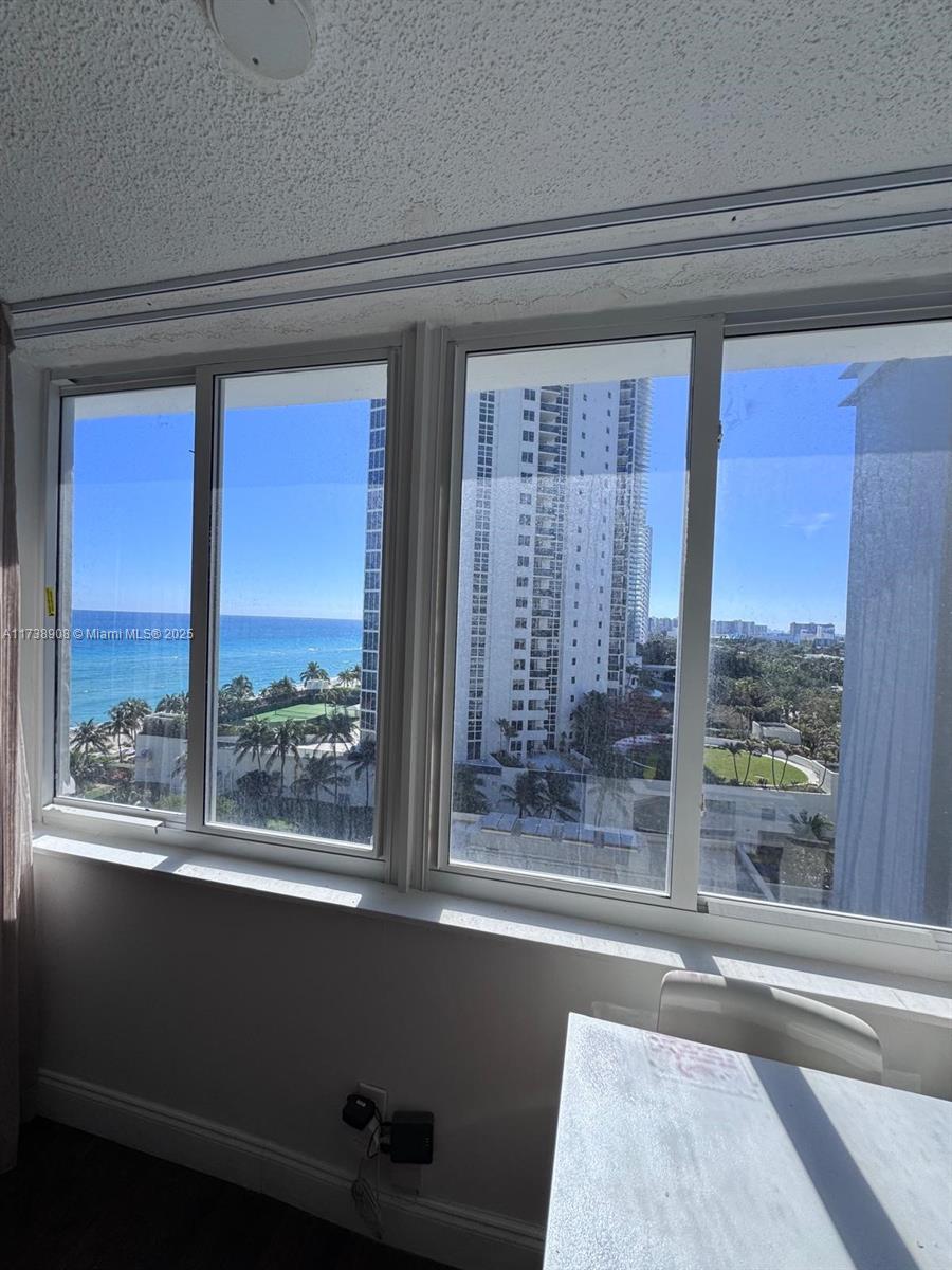 19201 Collins Ave 704 Property Photo 6