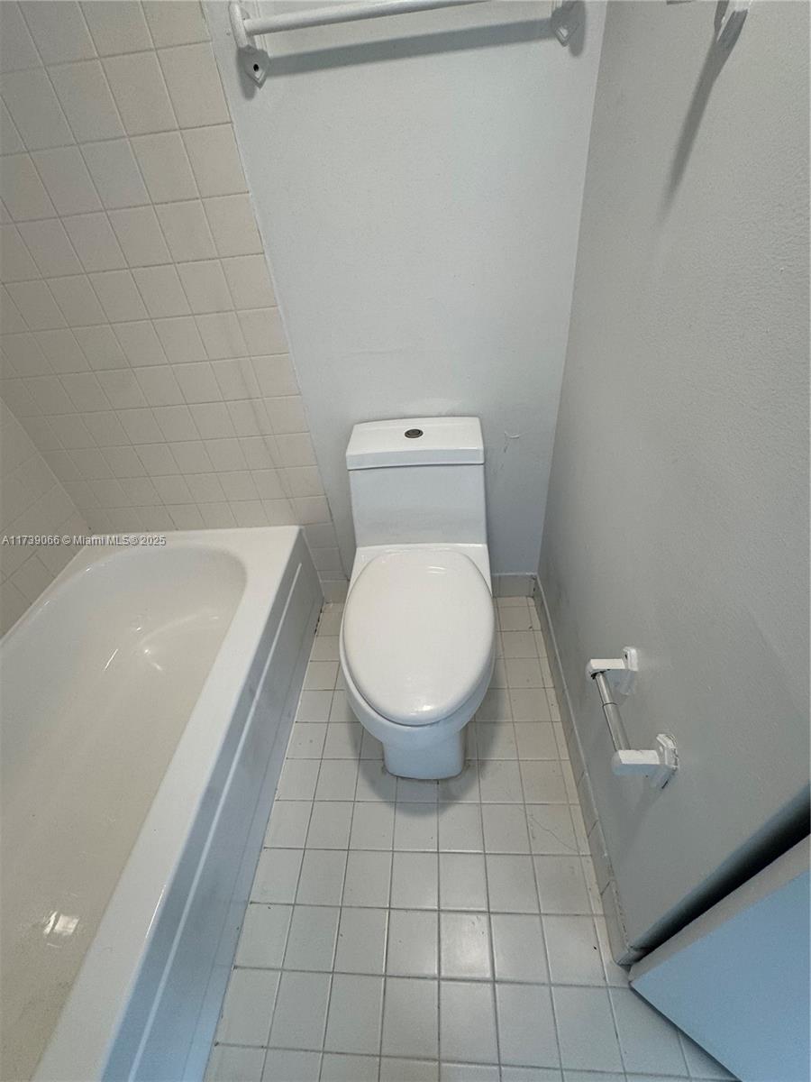 2011 Se 27th Dr 102-b Property Photo 27