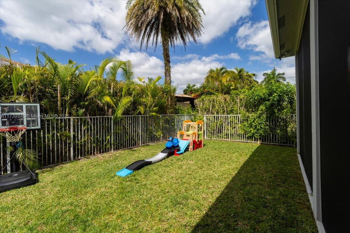 3847 Crestwood Cir Property Photo 50