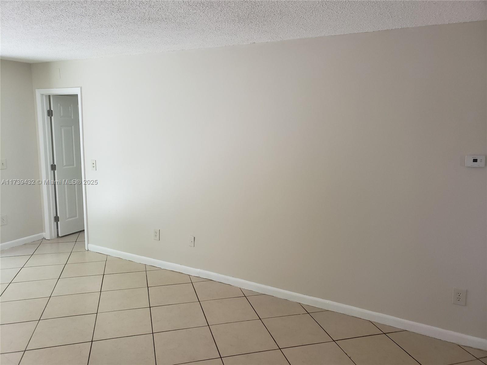 1463 Woodpecker St Property Photo 10